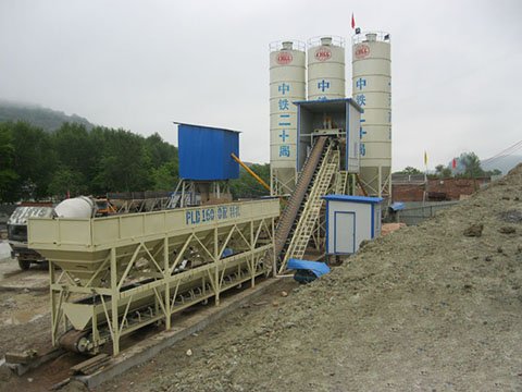 水蜜桃视频下载建機在湖南永州